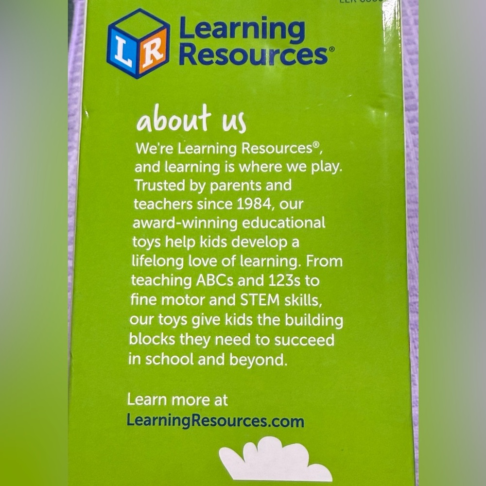 Learning Resources Peekaboo Learning Farm Toy Set 18 mths+ NIB 15 pieces - Picture 3 of 4